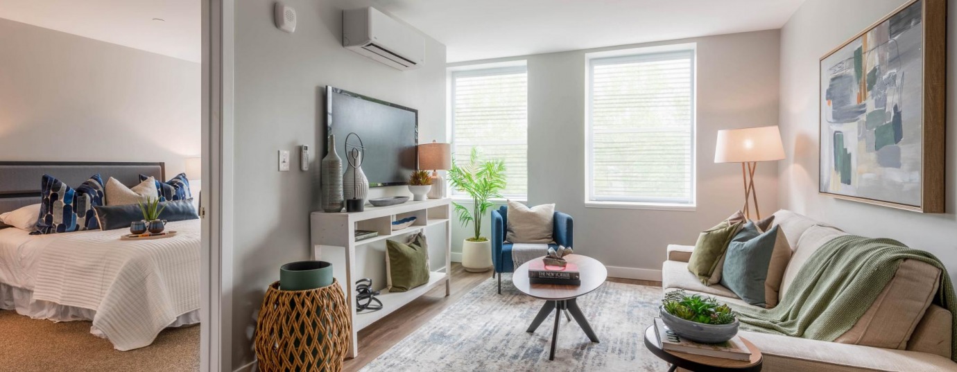 Available Studio, or 1 bedroom apartments in Weymouth, MA The Flats